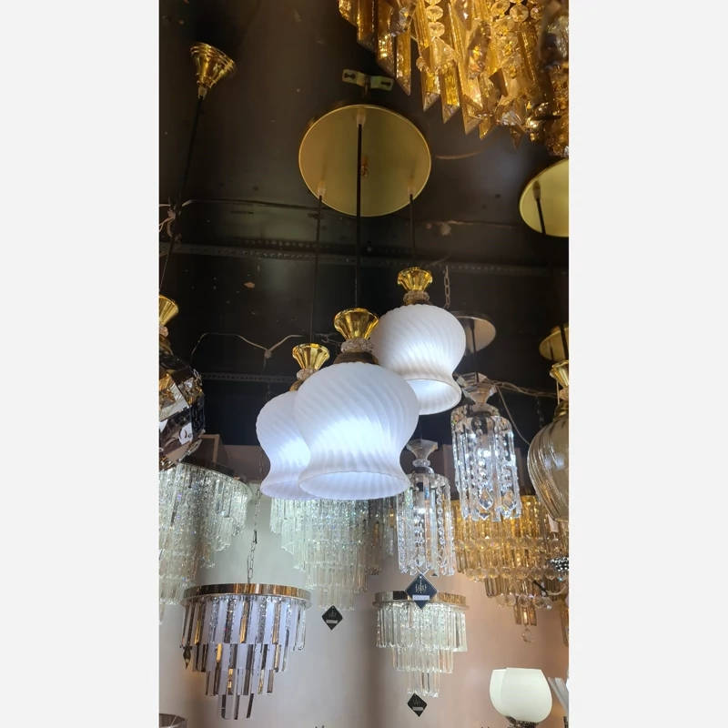 لوستر سه شعله حبابی مخصوص اتاق خواب و آشپزخانه