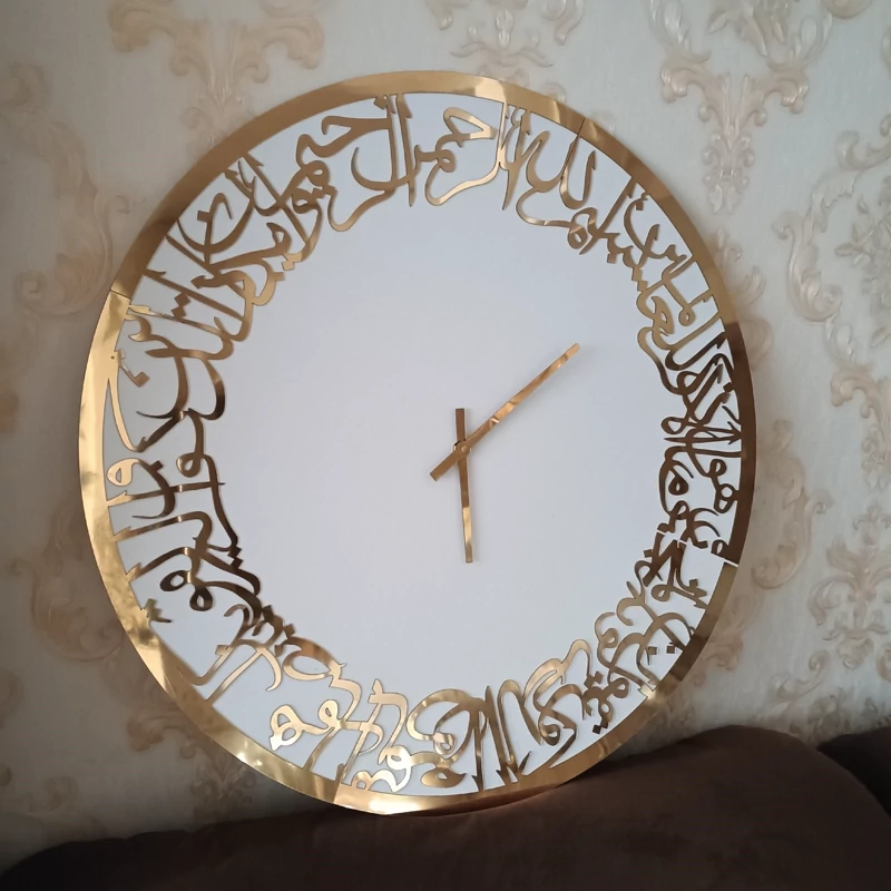 ساعت دیواری چوبی وان یکاد سفید طلایی کد 45 پس کرایه