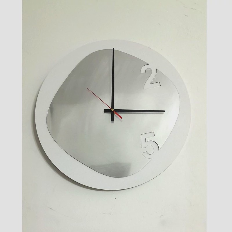 ساعت دیواری چوبی مولتی استایل موتور آرام گرد کد 02