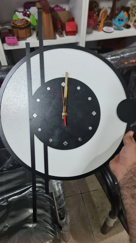 ساعت دیواری چوبی مدرن مینیمال خطی کد 112 پس کرایه